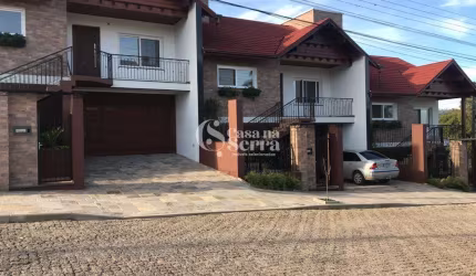 CASA AMPLA COM 3 SUÍTES, À VENDA NO POUSADA DA NEVE EM NOVA PETRÓPOLIS, Pousada da Neve, Nova Petropolis - RS