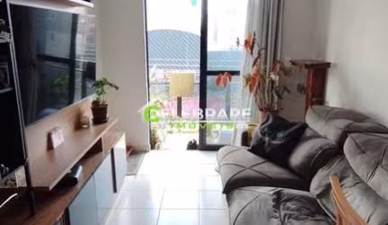APTO CENTRO DE PINHAIS,03 QTOS,SACADA,GARAGEM,ÓTIMA LOCALIZAÇÃO