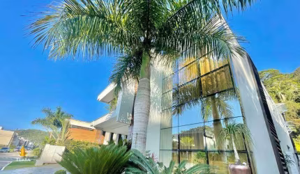 Casa a venda no Condomínio Costa Verde localizado no Bairro Fazenda em Itajaí.