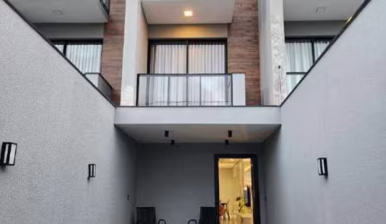 Casa a venda localizada na praia de Canto Grande em Bombinhas.