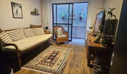Apartamento a venda no Edifício Amores do Mar no Bairro Praia dos Amores em Balneário Camboriú