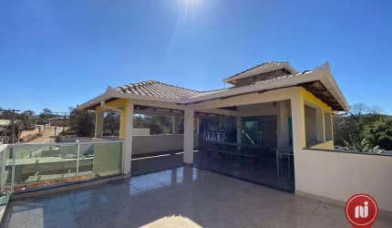 Casa com 4 dormitórios à venda, 200 m² por R$ 750.000,00 - Pingo D Água - Betim/MG