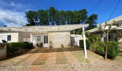 Casa térrea em condomínio ,para vender