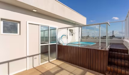 Cobertura com Terraço, Piscina e Vista Incrível