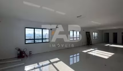 Sala comercial para locação no Edifício Cristine