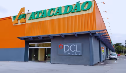 Galeria Comercial Xaxim - anexo Atacadão Derosso