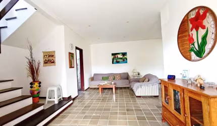 Casa com 5 quartos à venda em Maceió