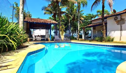Casa à venda no bairro Enseada - Ubatuba/SP