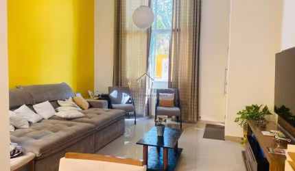 Casa comercial em bairro tranquilo!!!!