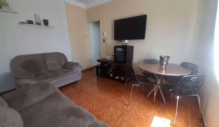 Ótimo Apartamento a venda 54mts a 50 metros da praia em Santos - SP