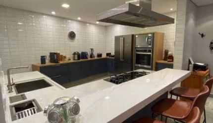 Sobrado com 3 suites e 4 vagas, 320 m² por R$ 2.100.000 - Vila Formosa