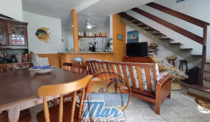 Casa de condomínio com 02 suítes a venda em Bertioga apenas 200 m da praia