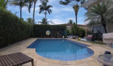 Casa em Condomínio - Juquehy - 3 Suítes - Churrasqueira - Piscina Privativa - 2 Vagas