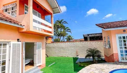 Casa à Venda 04 dormitórios 1.800.000,00 Condomínio Morada da Praia