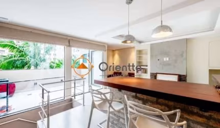 Imobiliária Orientta Aluga Cobertura Duplex SEMI-MOBILIADA no bairro Auxiliadora com 162 m² privativos.&lt;BR&gt;Esta belíssima cobertura conta com 2 dormitórios, sendo 1 suíte, cozinha planejada com 