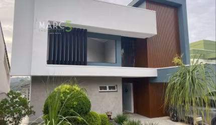 Casa em condomínio fechado com 3 quartos para alugar na Rua Vincenza, Jardim Imperial Hills III, Arujá, 530 m2 por R$ 18.000
