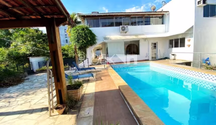 Casa com 4 quartos à venda na Rua General Olívio Uzeda, --, Curicica, Rio de Janeiro, 318 m2 por R$ 1.010.000
