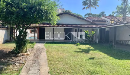 Casa em condomínio fechado com 3 quartos à venda na Avenida Tenente-Coronel Muniz de Aragão, --, Anil, Rio de Janeiro, 364 m2 por R$ 870.000