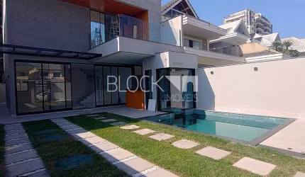 Casa em condomínio fechado com 3 quartos para alugar na Rua Rivadavia Campos, --, Recreio dos Bandeirantes, Rio de Janeiro, 245 m2 por R$ 19.000