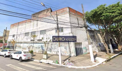Galpão com 1100m²