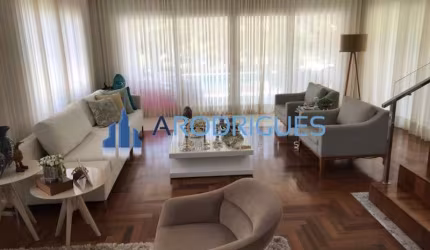 Casa de luxo em condomínio Mobiliada para locação em Salvador-BA, Alphaville I: 6 quartos, 5 suítes, 3 salas, 7 banheiros, 5 vagas, 630m².