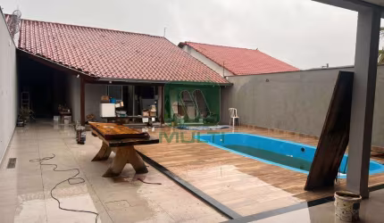 Casa com 4 quartos à venda em Granada, Uberlândia  por R$ 880.000