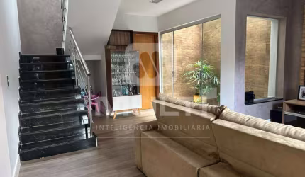 Casa com 3 quartos para alugar no Jardim Botânico, Uberlândia  por R$ 7.000