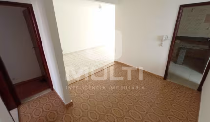 Casa com 4 quartos à venda no Fundinho, Uberlândia  por R$ 450.000