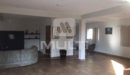 Chácara / sítio com 3 quartos à venda no Centro, Uberlândia  por R$ 2.000.000