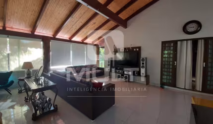 Chácara / sítio com 6 quartos à venda no Centro, Uberlândia  por R$ 2.150.000