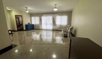 Apartamento com 4 quartos à venda no Patrimônio, Uberlândia  por R$ 1.100.000