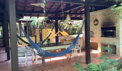 CASA EM CONDOMÍNIO NA PRAIA DE CAMBURY