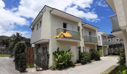 Excelente oportunidade! Casa em condomínio para locação em Juquehy, São Sebastião-SP. 3 quartos, 3 suítes, 2 salas, 3 banheiros, 2 vagas, 110m².