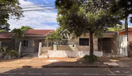 Oportunidade para investidor, renda garantida de R$3.500,00. Casa à venda, Parque Avenida, Maringá,