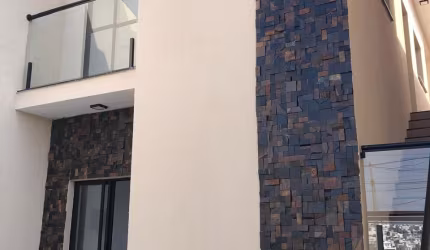 ÓTIMO sobrado no Residencial Colinas para venda possui 92 m² com 4 quartos sendo 1 suíte