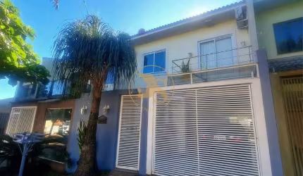 Sobrado com 109,26m² de área construída