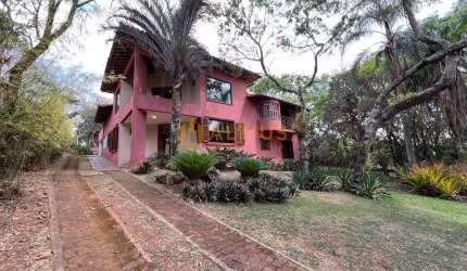 Casa Exclusiva em Condomínio Recanto do Valle - Casa Branca
