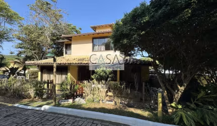 Linda casa 3 quartos  no Centro Armação de Búzios