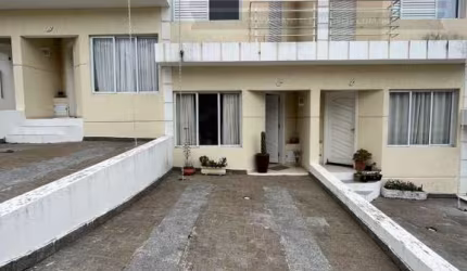 Casa em condomínio fechado com 3 quartos à venda na PARQUE SANTA DELFA, 93, Parque Santa Delfa, Franco da Rocha por R$ 380.000