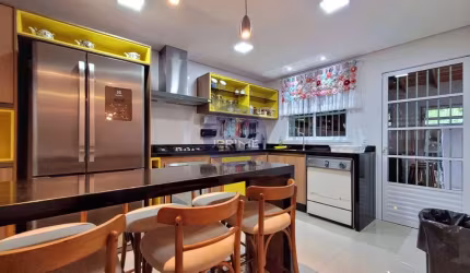 Casa a venda no Bairro Paraíso em Santo André com 400m².