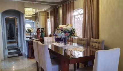 Casa a venda no Bairro Jardim em Santo André com 315m².