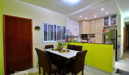 Casa a venda no Jardim Santo Alberto em Santo André, com 150m².