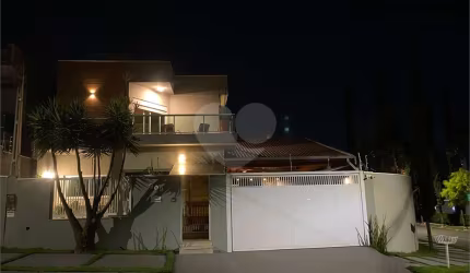 Sobrado com 4 quartos à venda em Jardim Esplanada - SP