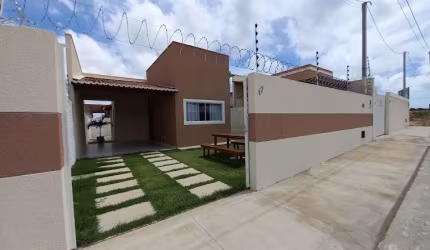 Casa com 02 quartos, sendo 01 suíte na Estrada para Pium RN