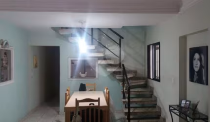 Sobrado com 4 quartos à venda em Parque Casa De Pedra - SP
