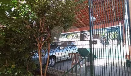 Casa térrea com 3 quartos à venda em Vila Irmãos Arnoni - SP