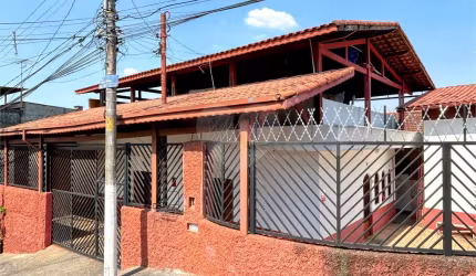 Casa térrea com 4 quartos à venda em Parque Casa De Pedra - SP