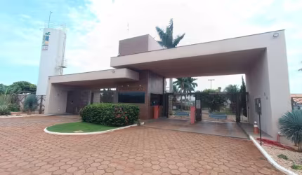 Casa a venda no condomínio Oasis do Paranapanema em Santo Inácio