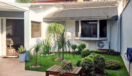 Casa a Venda no Centro em Caçapava