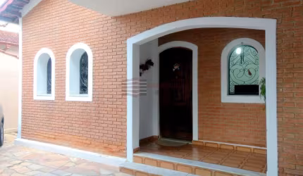 Casa a Venda na Vila São João em Caçapava